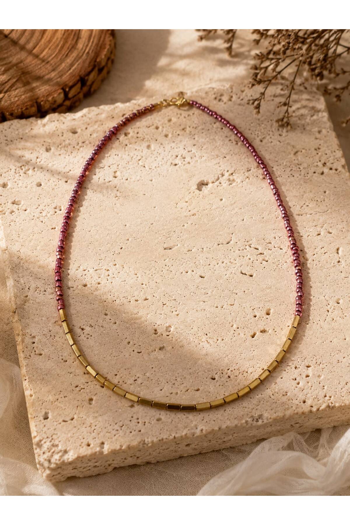 Kadın Gül Kurusu Boncuklu Gold Hematit Kolye